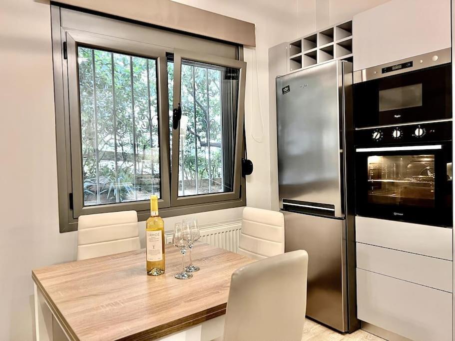 Lovely 1-Bedroom 2 Minutes From Beach Athene Buitenkant foto